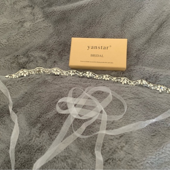 Bridal dress Rhinestone and crystal belt on white ribbon - Picture 6 of 6